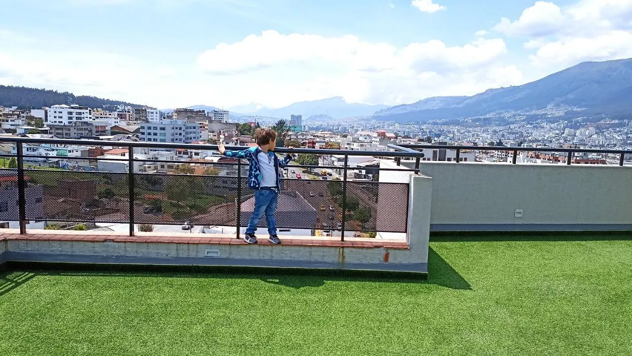 Minisuite Con Ubicacion Estrategica En Monteserrin Quito